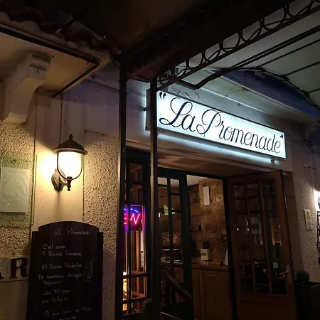 מלון Restaurant La Promenade 2*