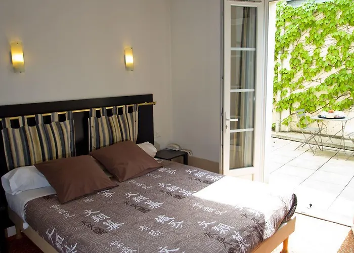 Restaurant La Promenade Ξενοδοχείο 2*