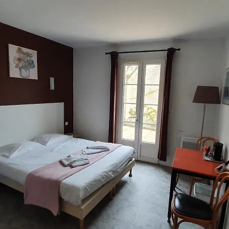 Restaurant La Promenade Отель Гурдон-ан-Керси